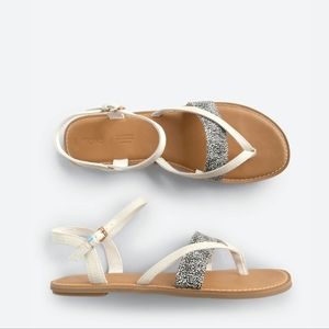 Toms NEW canvas/leopard sandal. Size 7.5